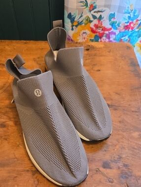 DUPES of lululemon athletica Womens Slip-On Knit Trainer in Gray